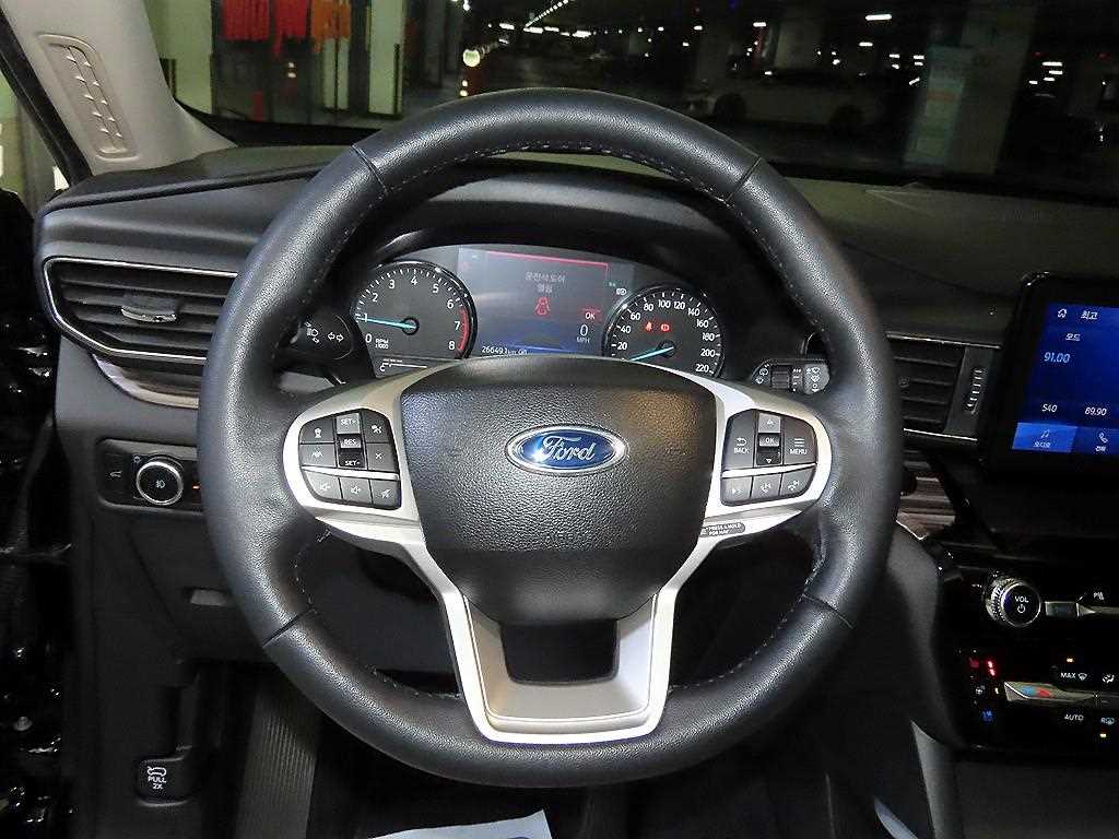 Ford Explorer - Vista 8