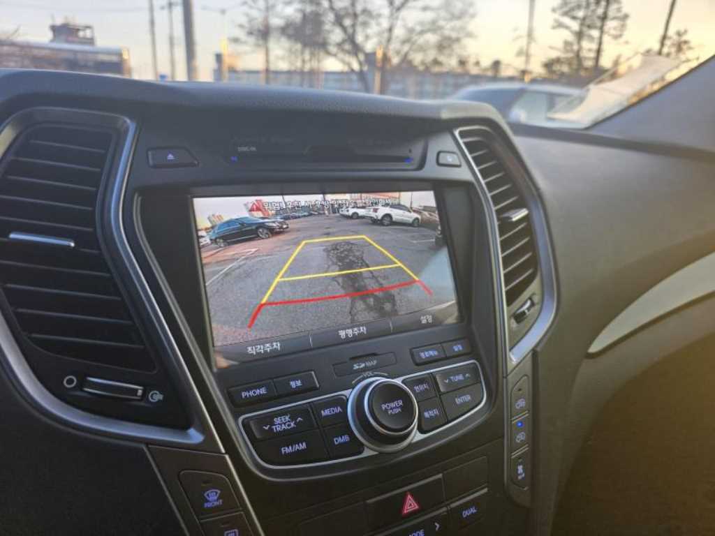 HYUNDAI Maxcruz - Vista 10