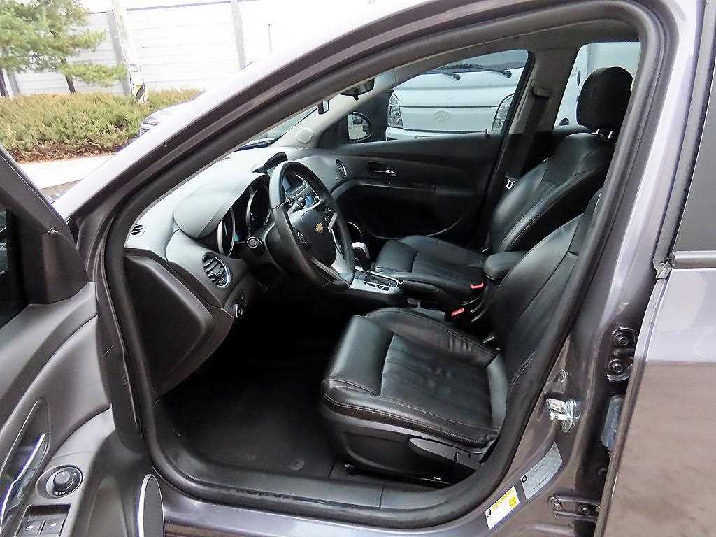 Chevrolet Cruise - Vista 5