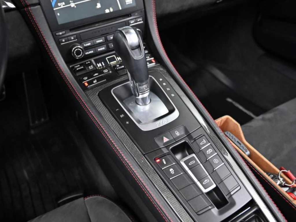 Porsche 718 - Vista 9