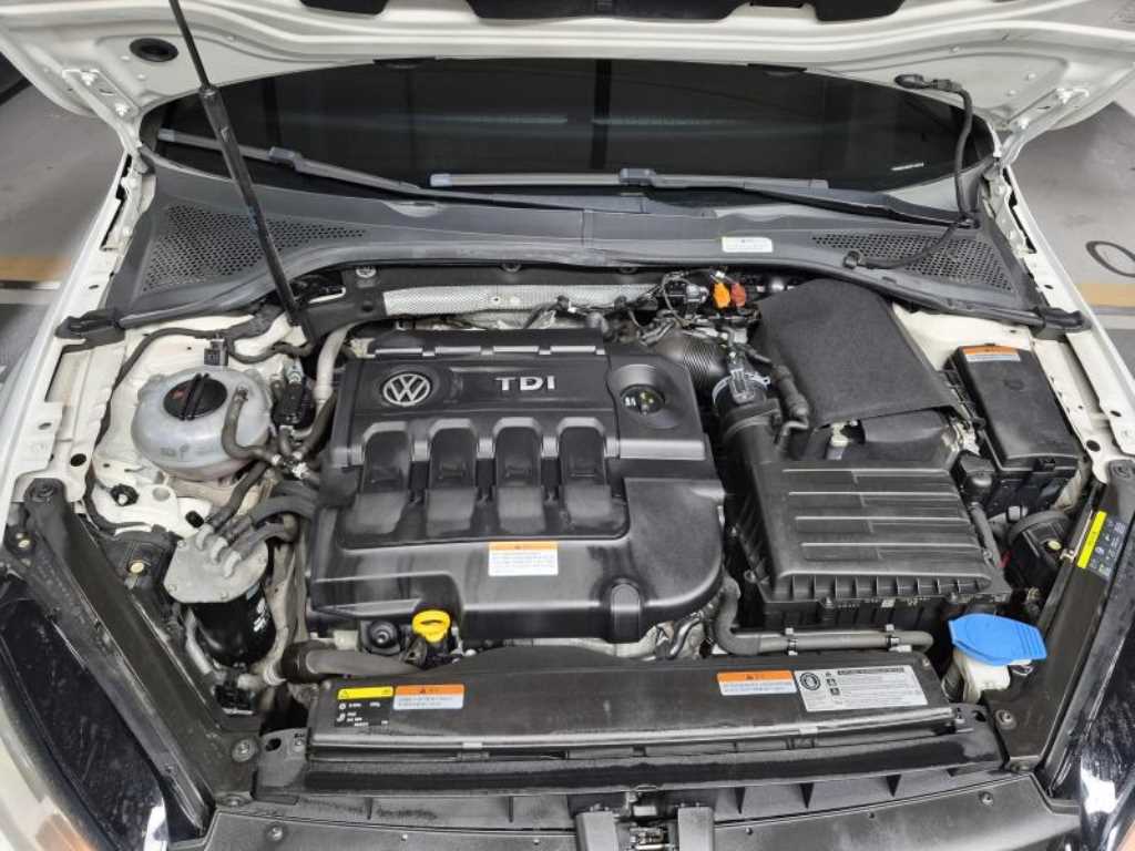 Volkswagen Golf - Vista 6