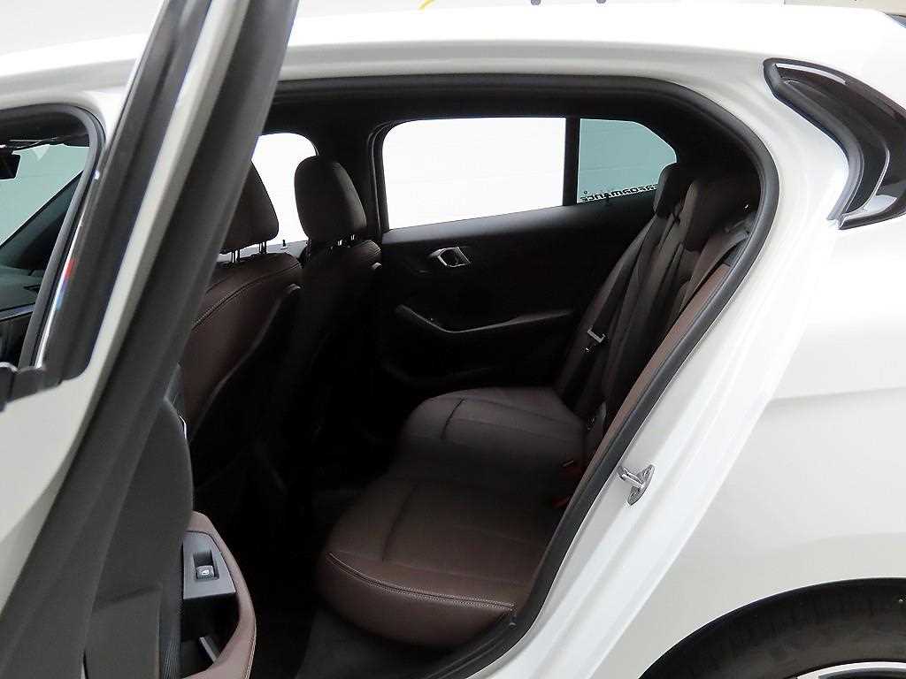 BMW 1 series 2023 Blanco - Importación desde Corea - HF Imports Iquique - Foto 16