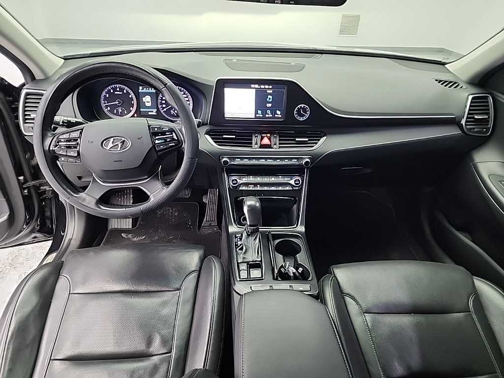 HYUNDAI Grandeur - Vista 7