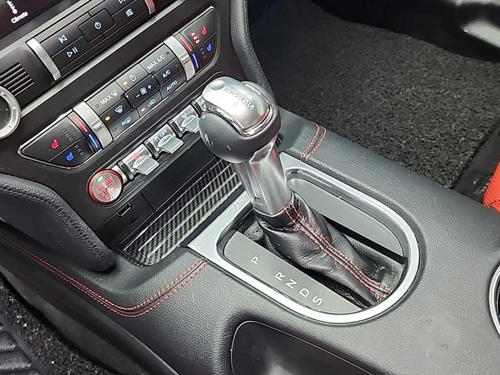 Ford Mustang - Vista 8