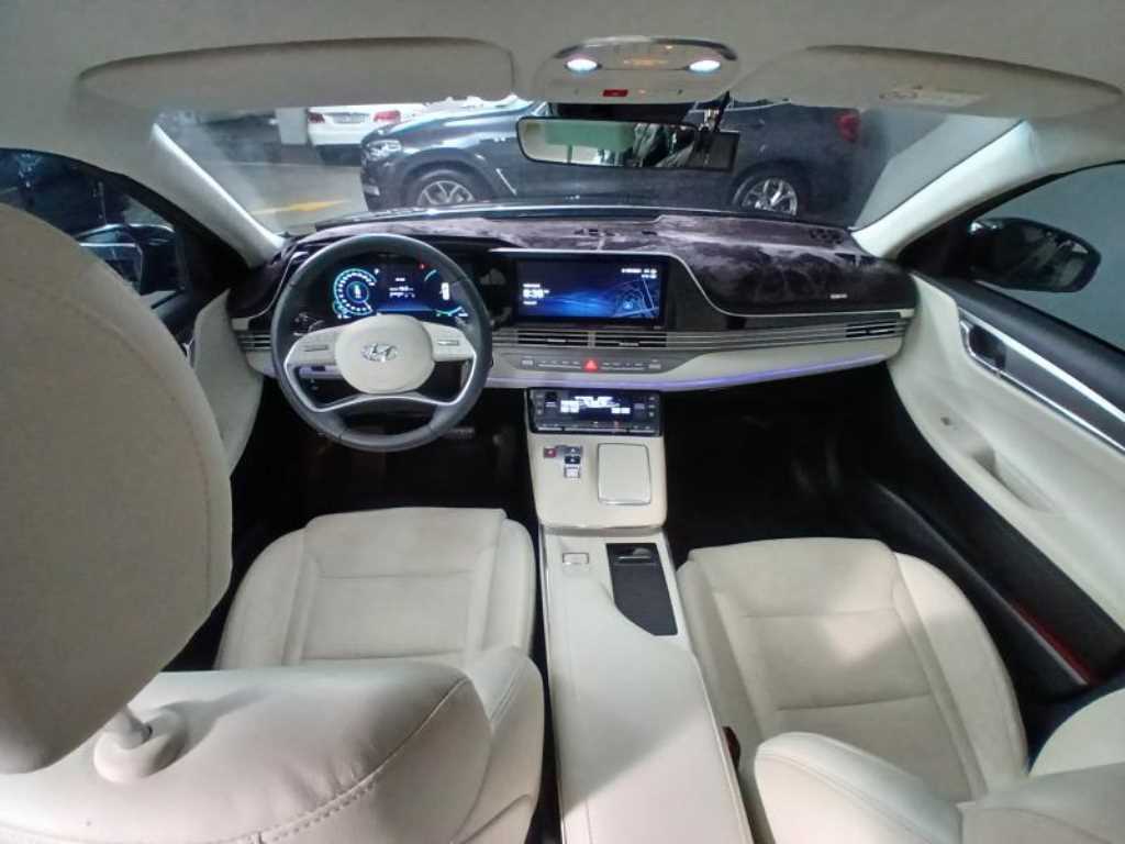 HYUNDAI Grandeur - Vista 6