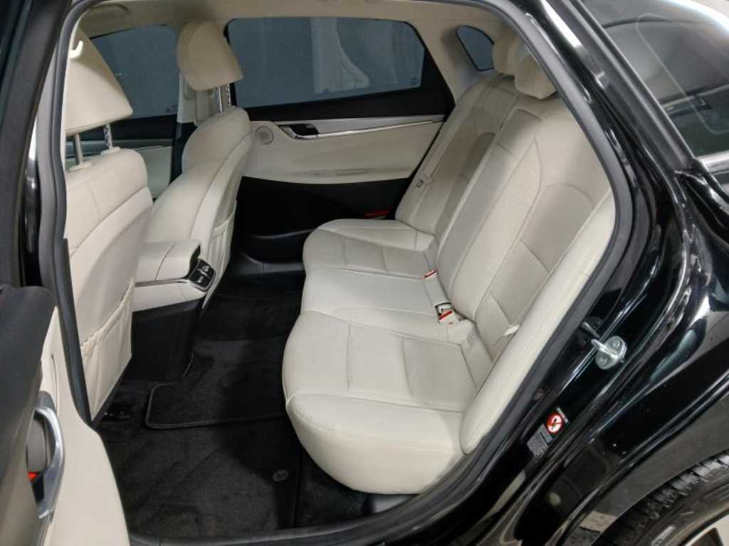 HYUNDAI Grandeur - Vista 7