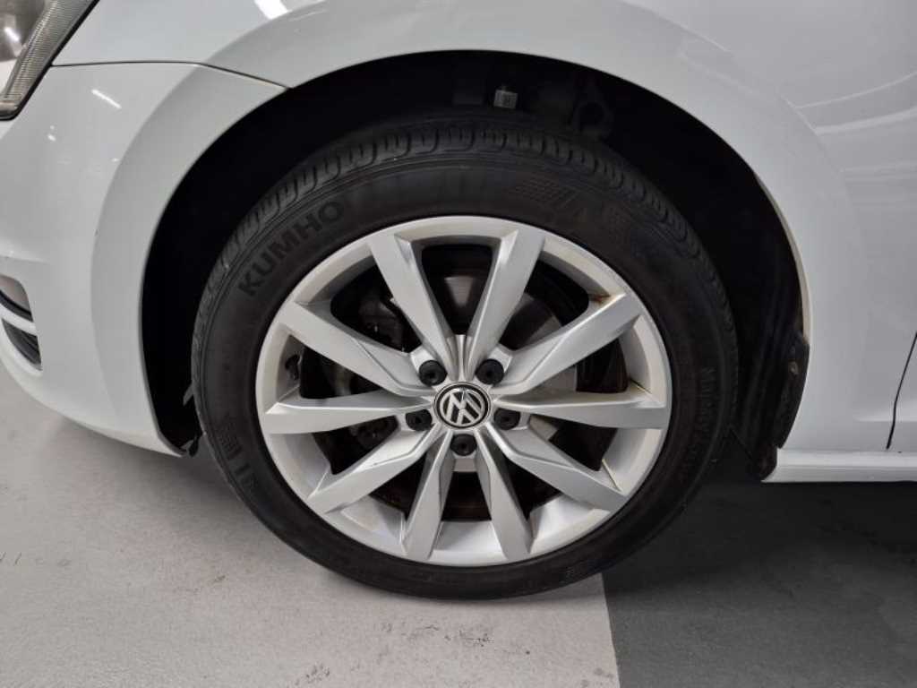 Volkswagen Golf - Vista 5