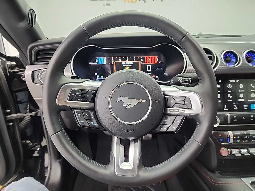 Ford Mustang - Vista 9