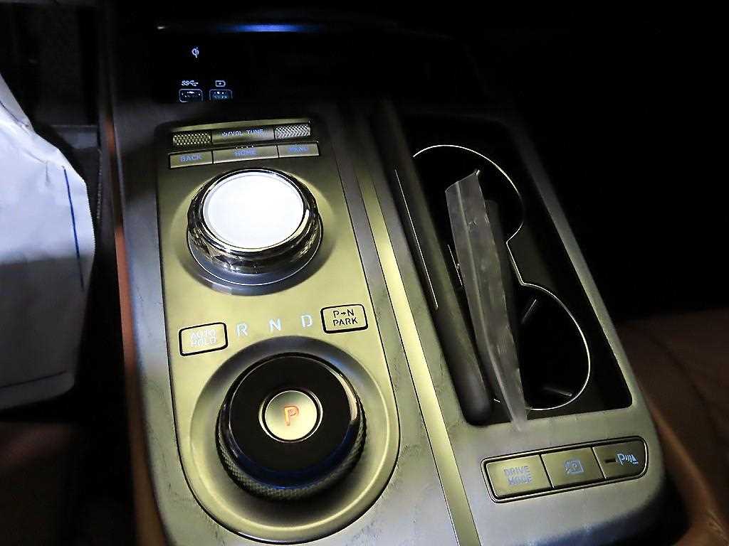 Genesis G80 - Vista 12