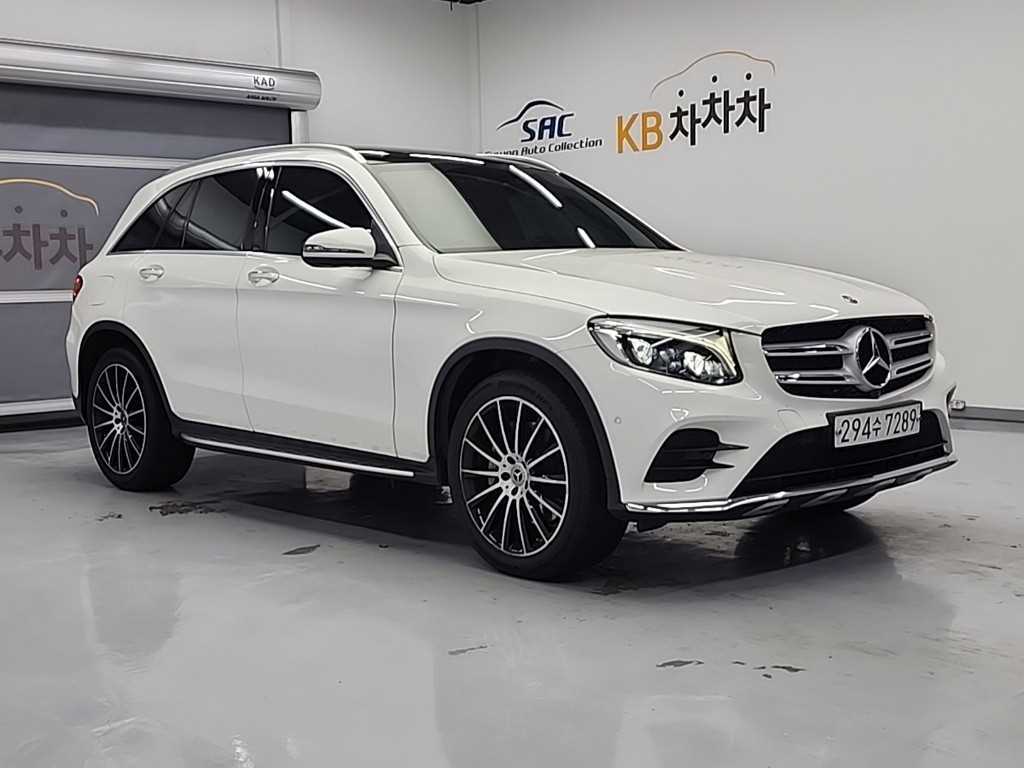 Mercedes Benz GLC Class - Vista 4