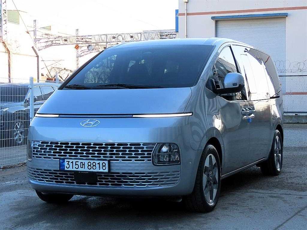 HYUNDAI Staria 2023 Plateado - Importación desde Corea - HF Imports Iquique - Foto 1