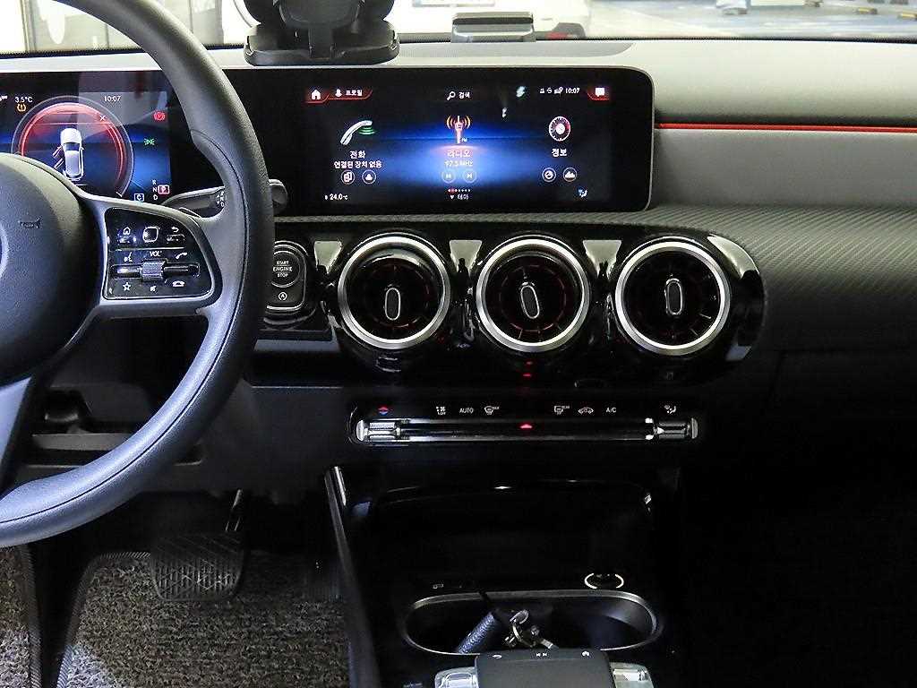 Mercedes Benz A Class - Vista 11