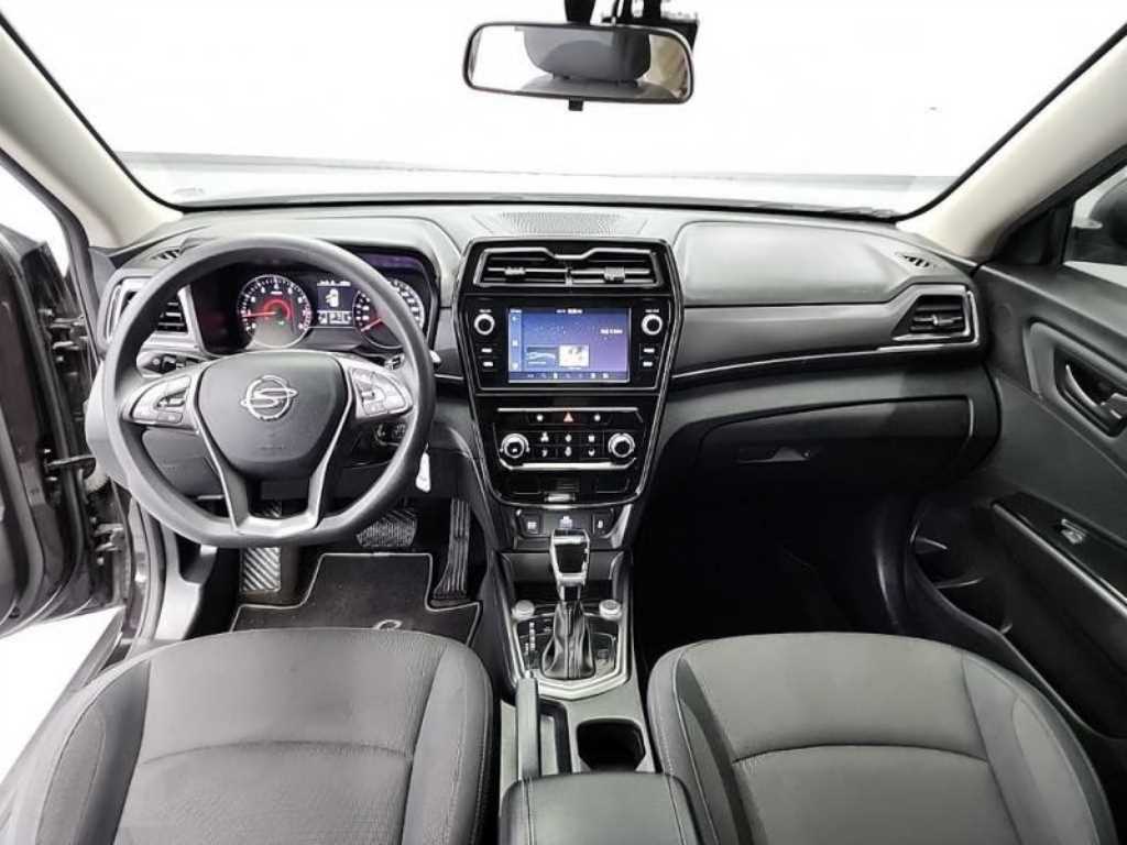 Ssangyong Tivoli - Vista 7