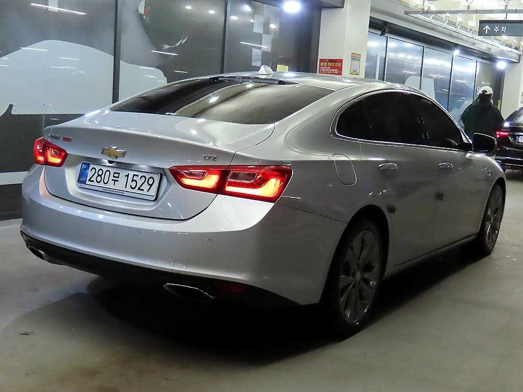 Chevrolet Malibu - Vista 4