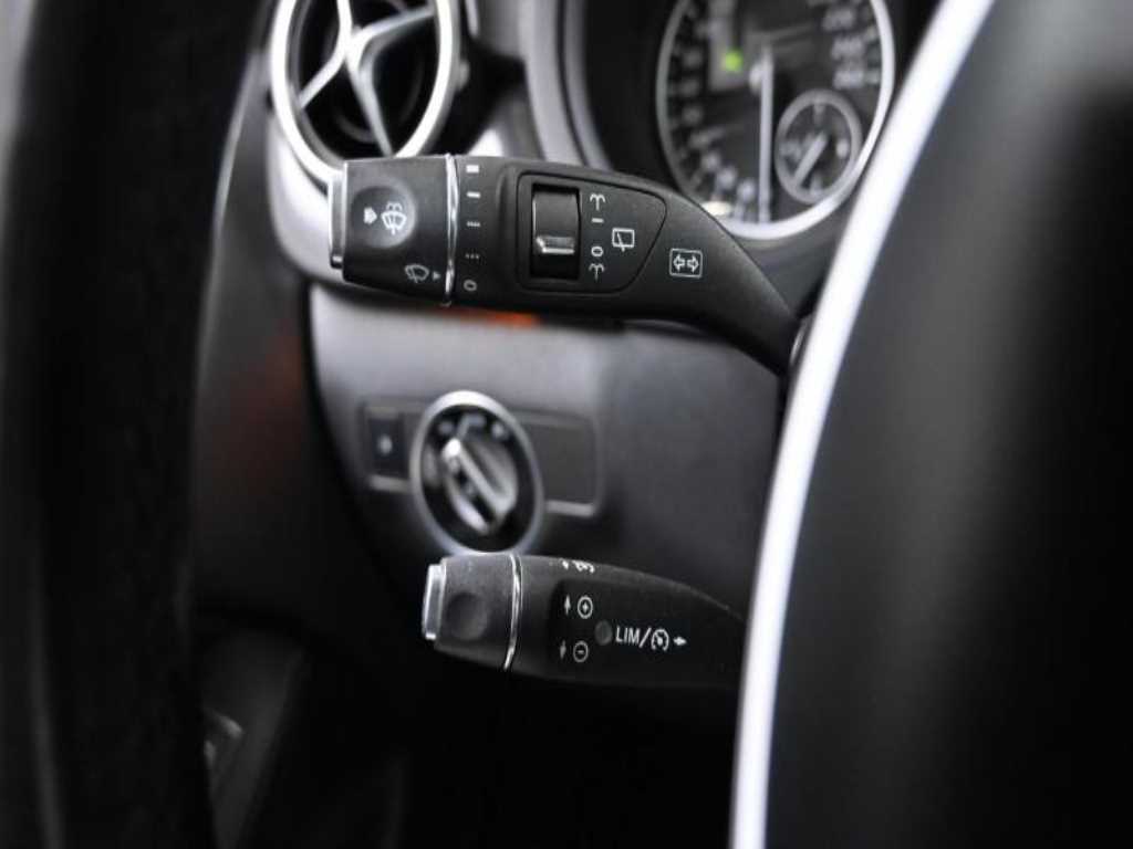 Mercedes Benz B Class (MY B) 2015 Blanco - Importación desde Corea - HF Imports Iquique - Foto 18