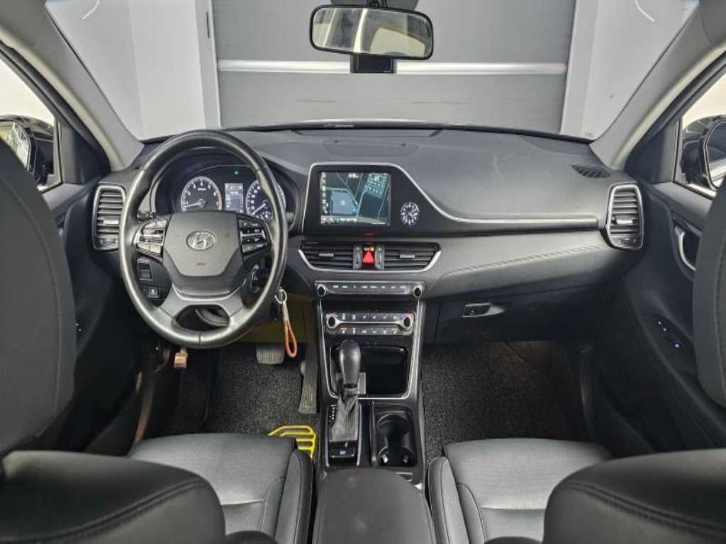 HYUNDAI Grandeur - Vista 7