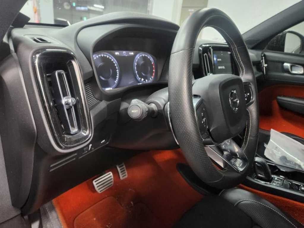 Volvo XC40 - Vista 6