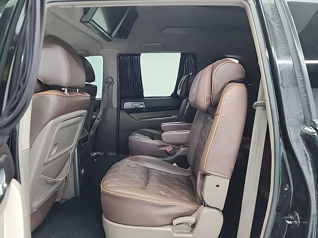 Ssangyong Korando - Vista 12