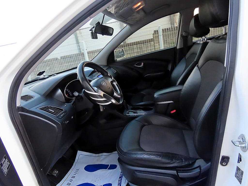 HYUNDAI Tucson - Vista 5