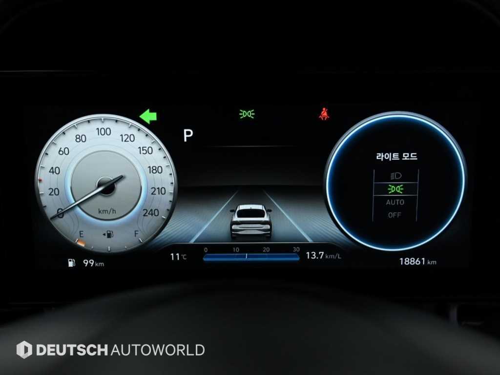 HYUNDAI Avante - Vista 8