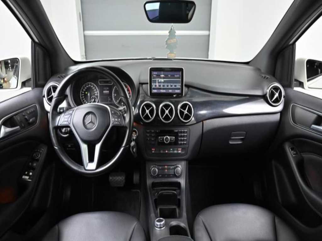 Mercedes Benz B Class (MY B) - Vista 7
