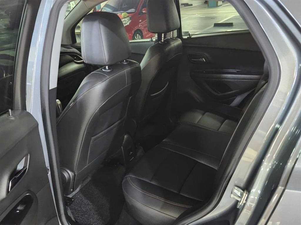 Chevrolet Trax 2019 Gris - Importación desde Corea - HF Imports Iquique - Foto 16