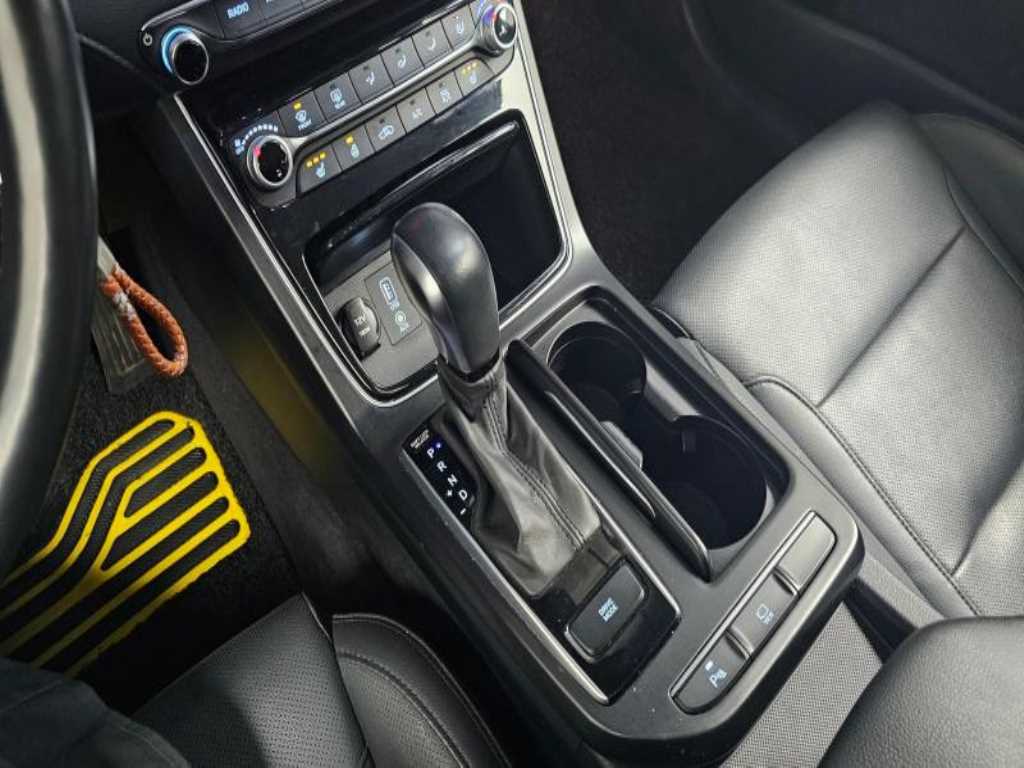 HYUNDAI Grandeur - Vista 9