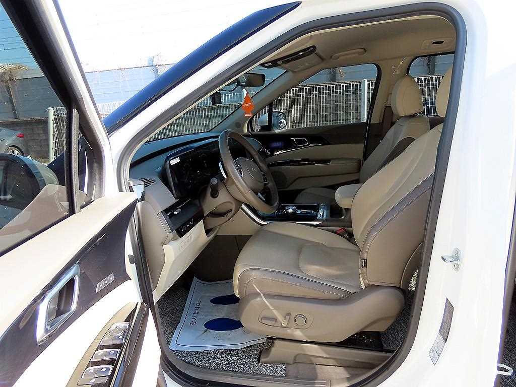 KIA Carnival - Vista 5