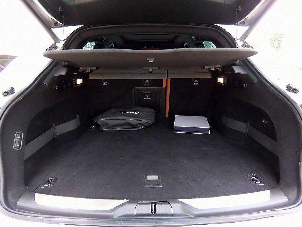 Maserati Levante 2019 Blanco - Importación desde Corea - HF Imports Iquique - Foto 18