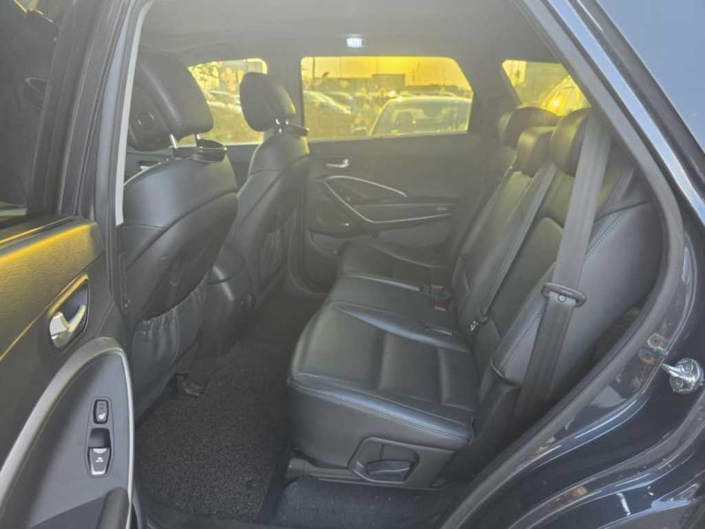 HYUNDAI Maxcruz - Vista 7