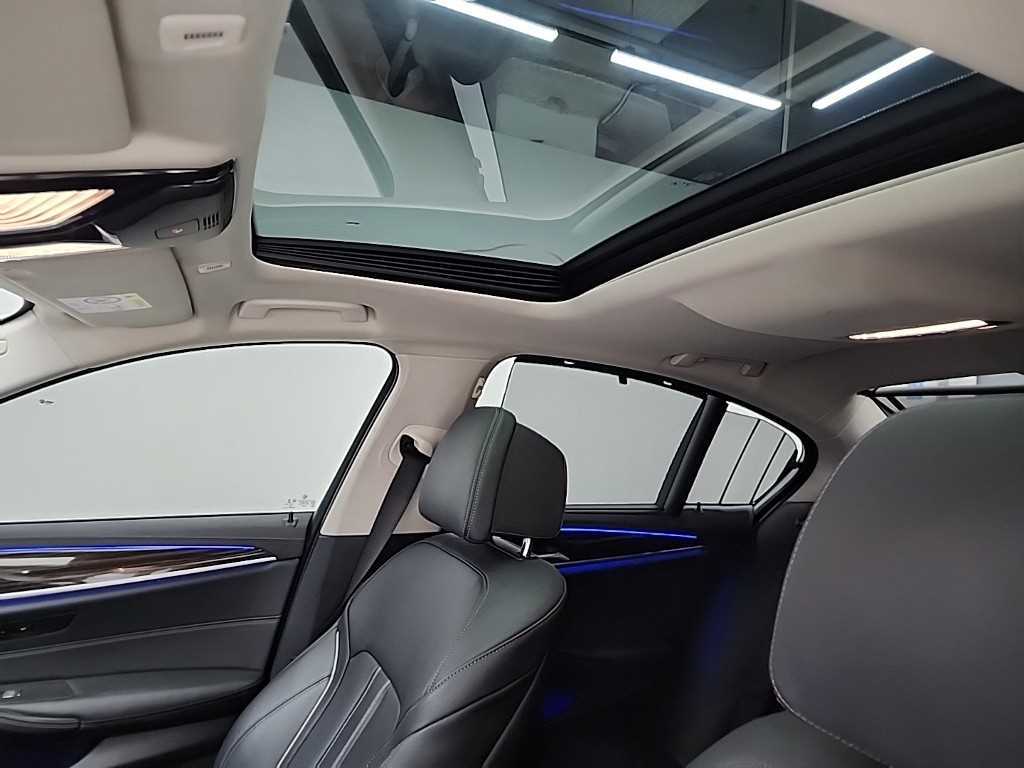 BMW 5 Series 2022 Blanco - Importación desde Corea - HF Imports Iquique - Foto 14