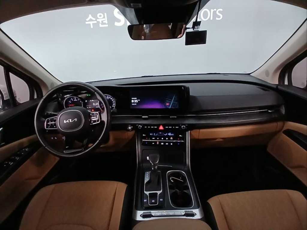 KIA Carnival - Vista 6