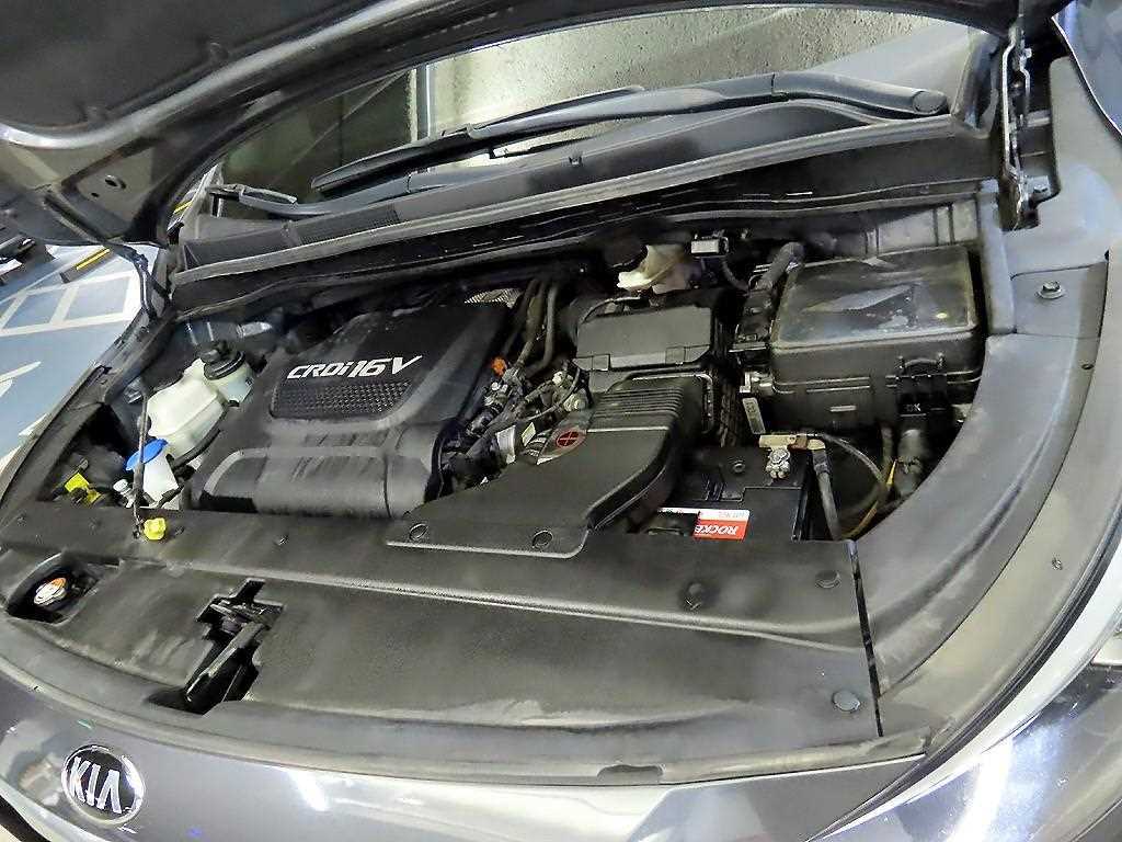 KIA Carnival 2018 Gris - Importación desde Corea - HF Imports Iquique - Foto 18