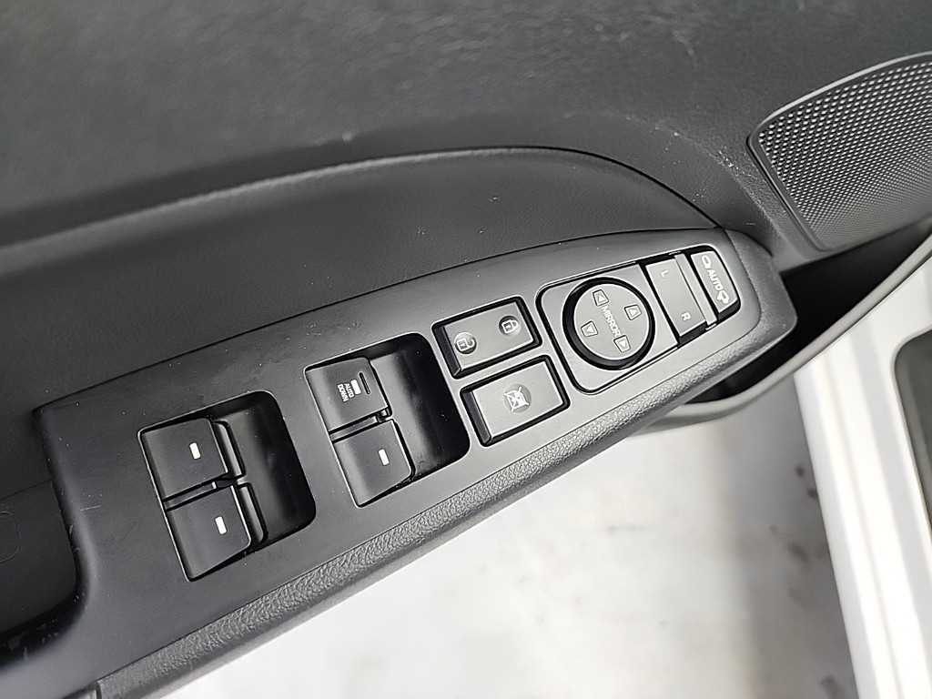 HYUNDAI Avante 2019 Blanco - Importación desde Corea - HF Imports Iquique - Foto 17