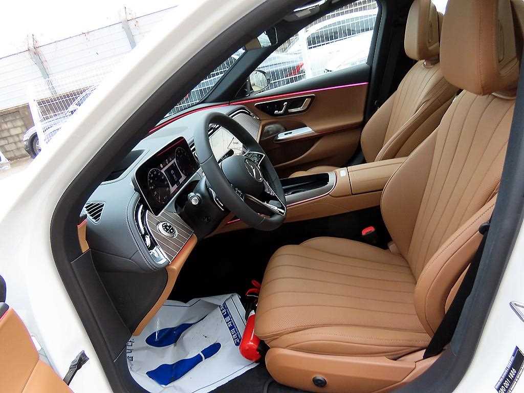 Mercedes Benz E class - Vista 5