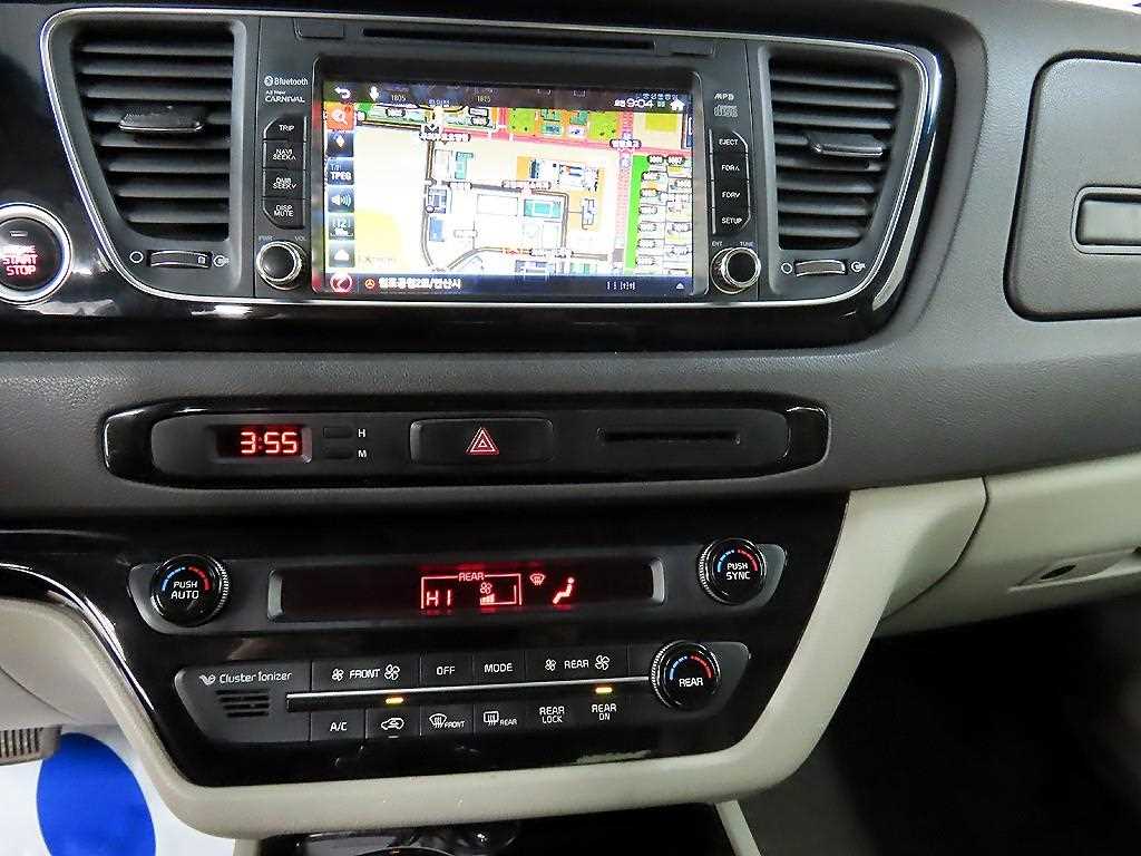 KIA Carnival 2015 Gris - Importación desde Corea - HF Imports Iquique - Foto 14