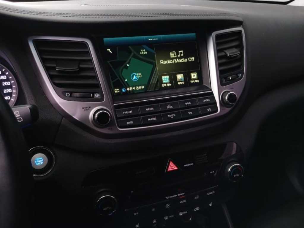 HYUNDAI Tucson - Vista 11