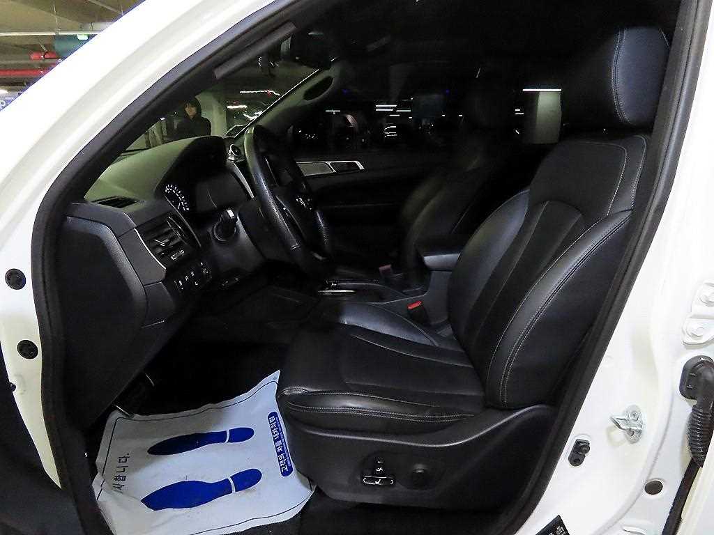 Ssangyong Rexton - Vista 6