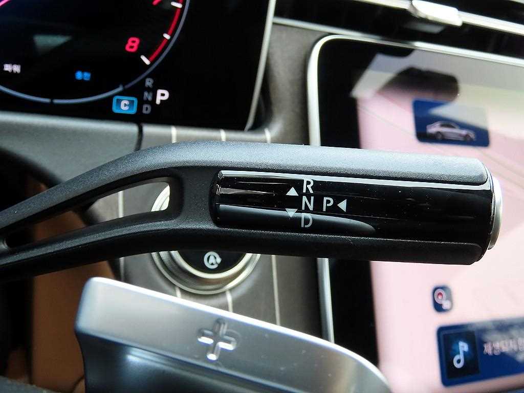 Mercedes Benz E class - Vista 11