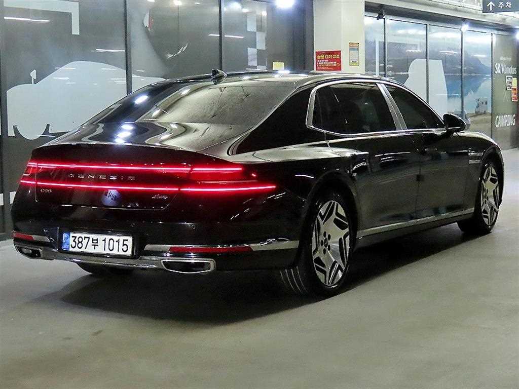 Genesis G90 - Vista 4