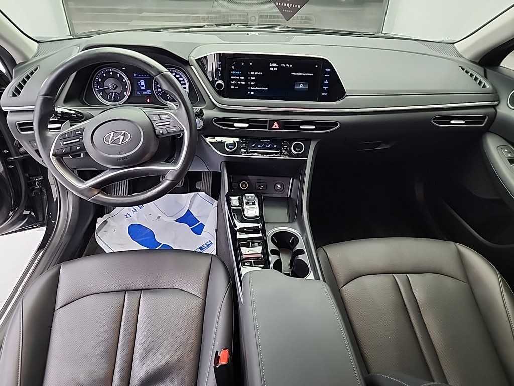 HYUNDAI Sonata - Vista 7