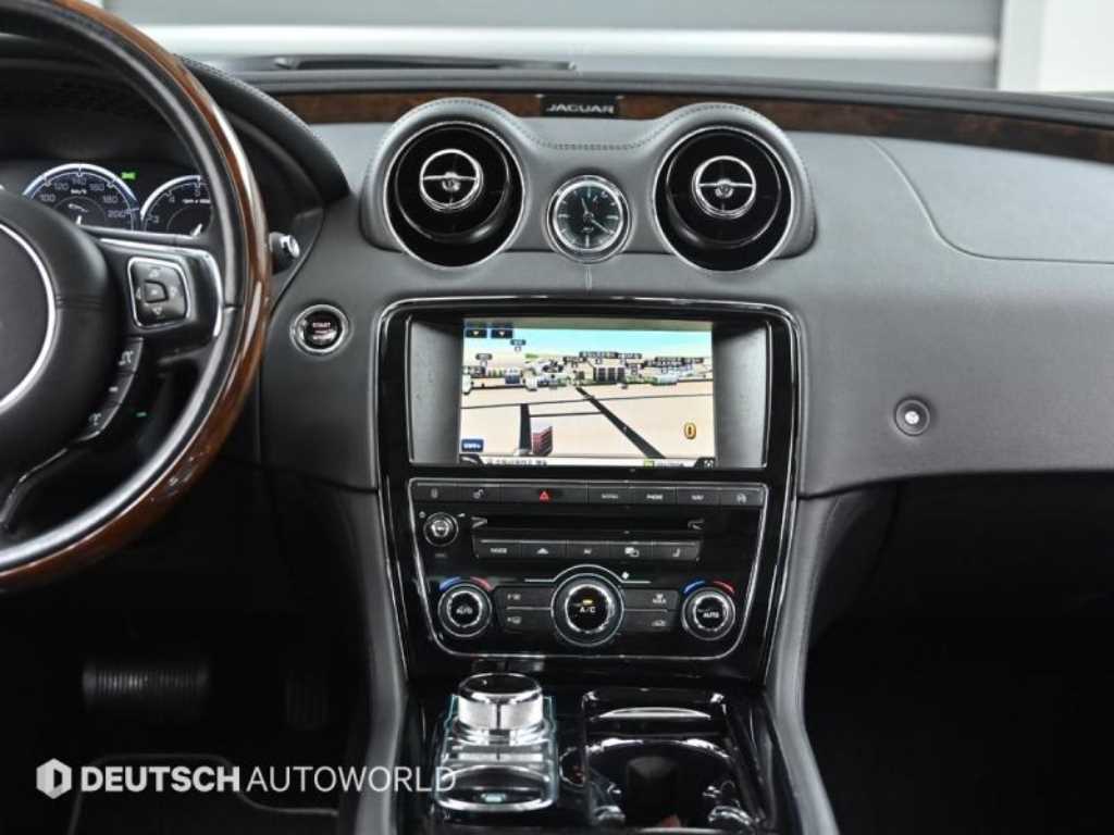 Jaguar XJ 2015 Plateado - Importación desde Corea - HF Imports Iquique - Foto 14