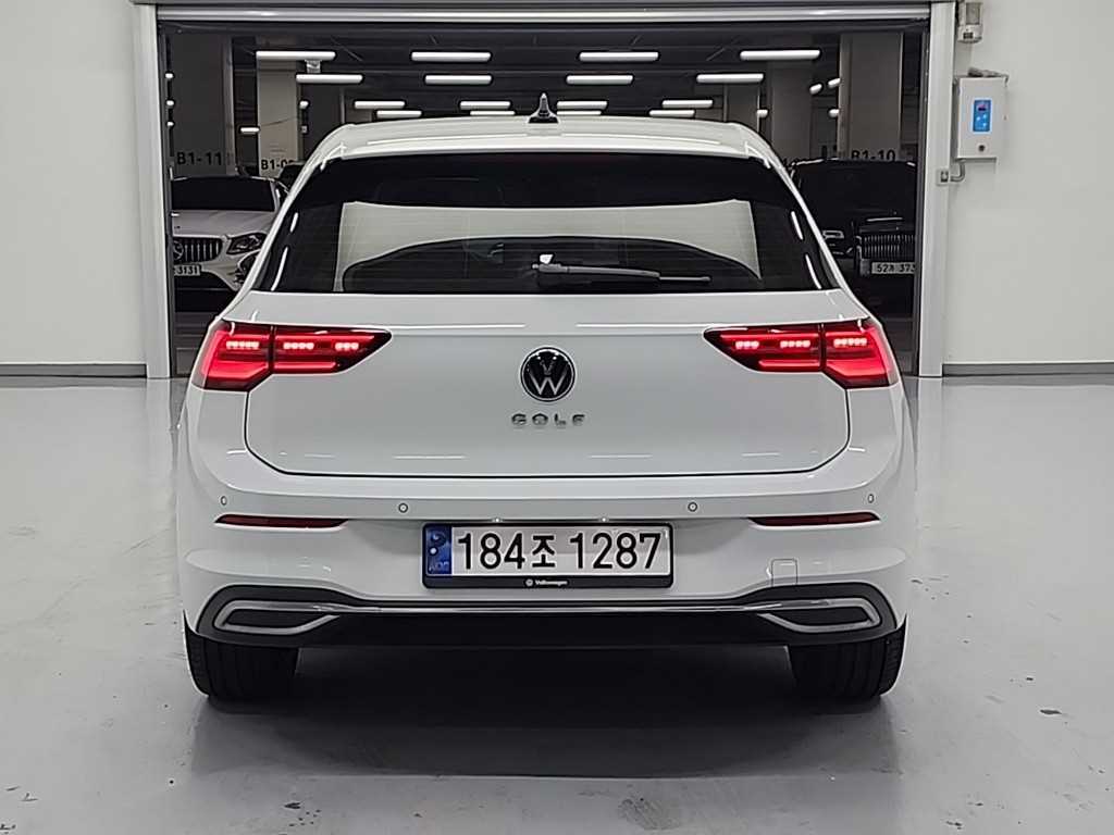 Volkswagen Golf - Vista 3