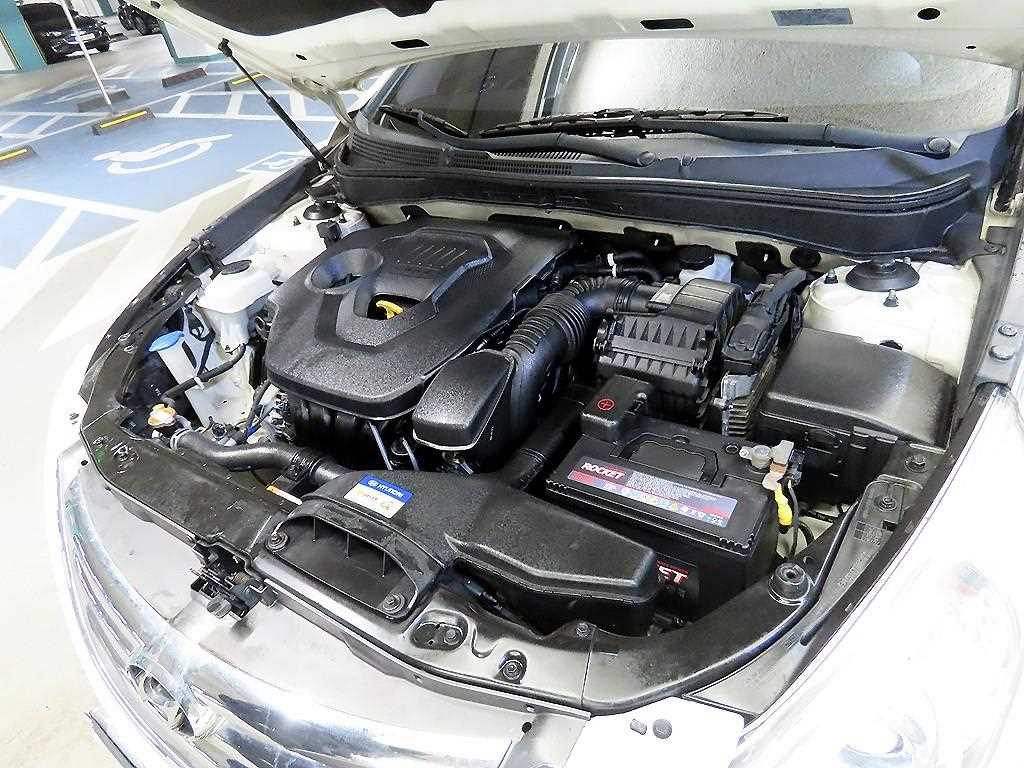 HYUNDAI Sonata 2013 Blanco - Importación desde Corea - HF Imports Iquique - Foto 18