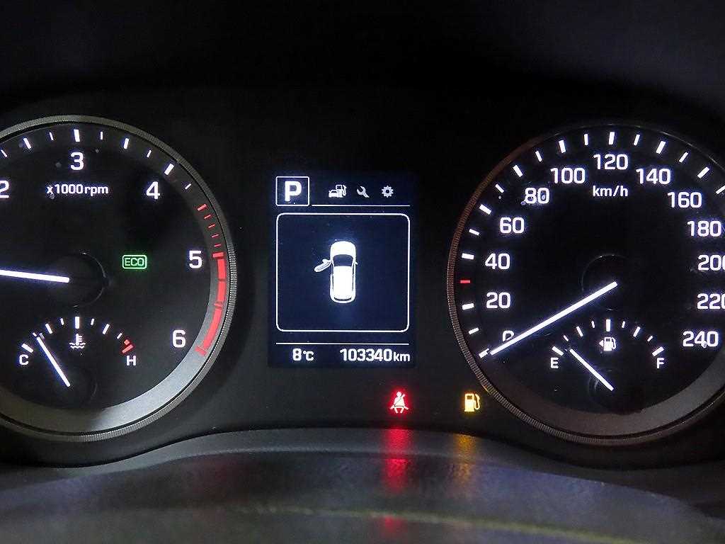 HYUNDAI Tucson - Vista 9