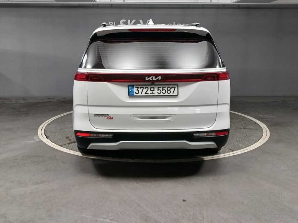 KIA Carnival - Vista 5