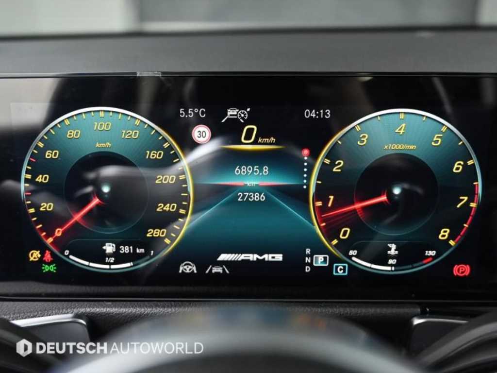 Mercedes Benz GLB Class - Vista 11