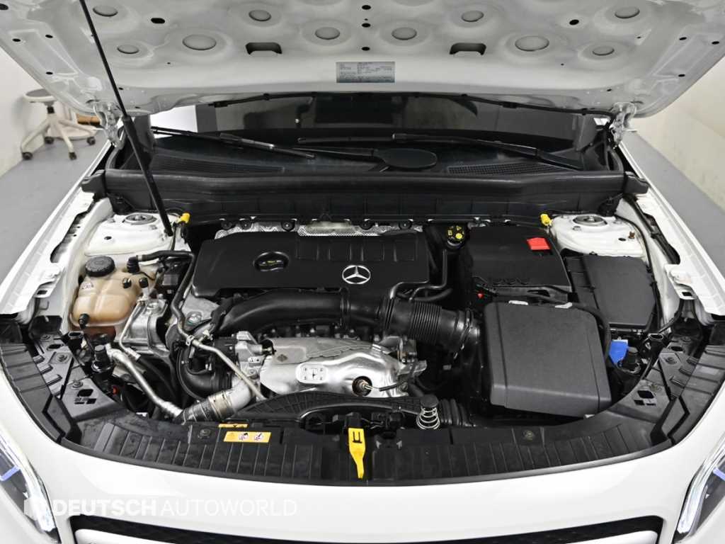 Mercedes Benz GLB Class - Vista 6