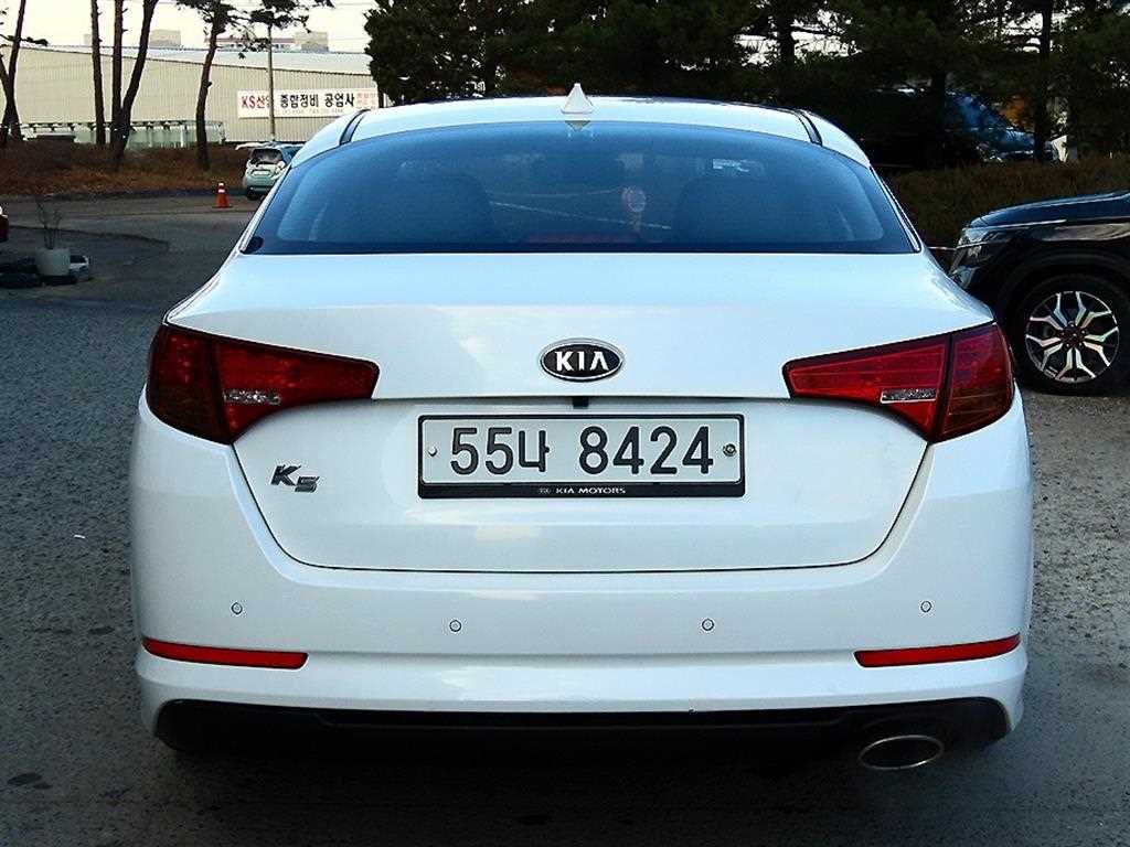 KIA K5 - Vista 4