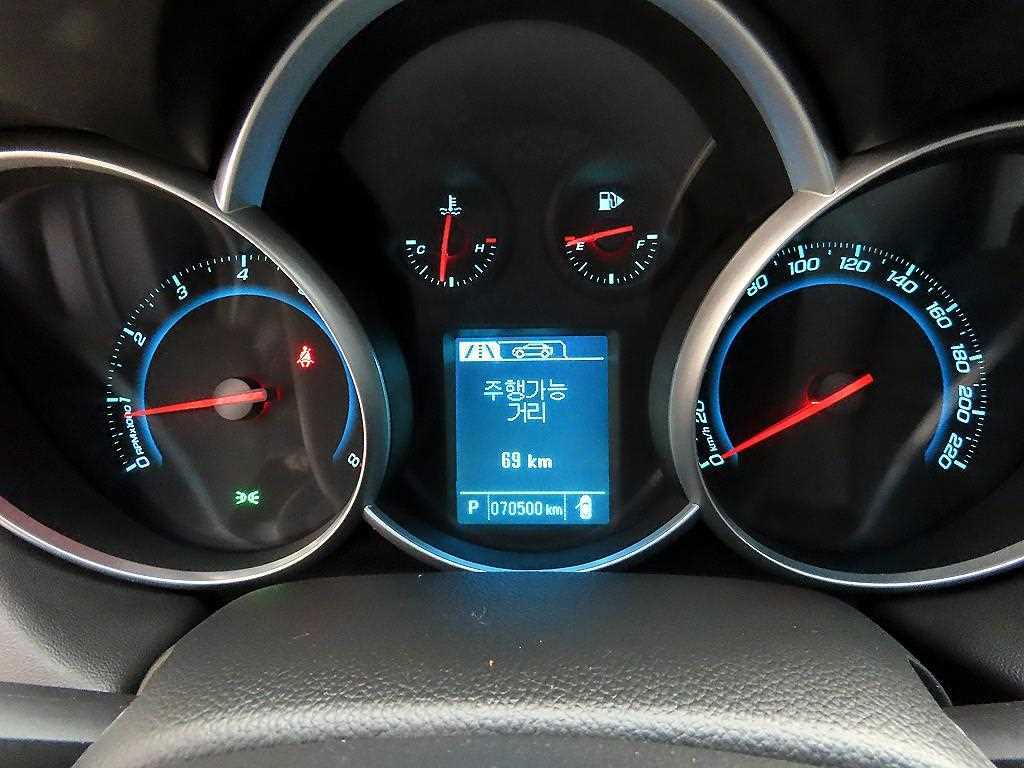 Chevrolet Cruise - Vista 9